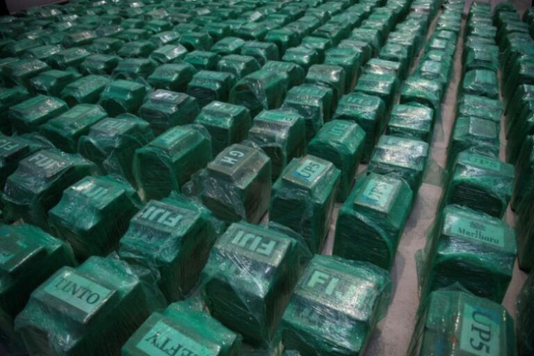 Confiscan en España un cargamento récord de 13 toneladas de cocaína proveniente de Ecuador