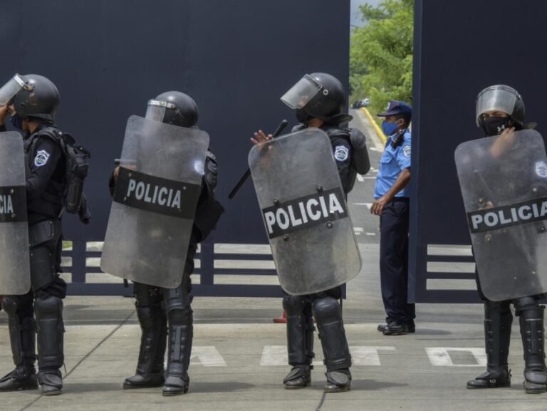 EEUU impone sanciones a más de 350 policías de Nicaragua