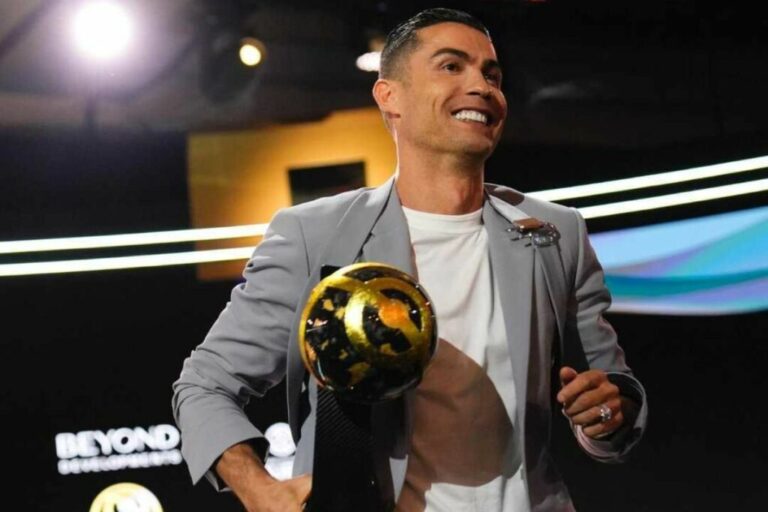 Cristiano Ronaldo cree que Vinicius «se merecía haber ganado el Balón de Oro»