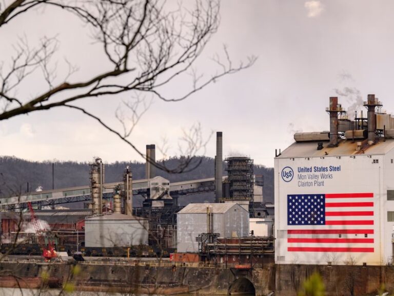 Trump dice que bloqueará venta de acerera US Steel a Japón