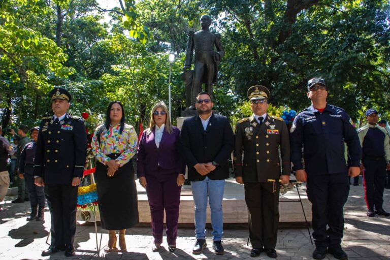 Gobierno regional conmemora 205 aniversario del natalicio del Mariscal Juan Crisóstomo Falcón