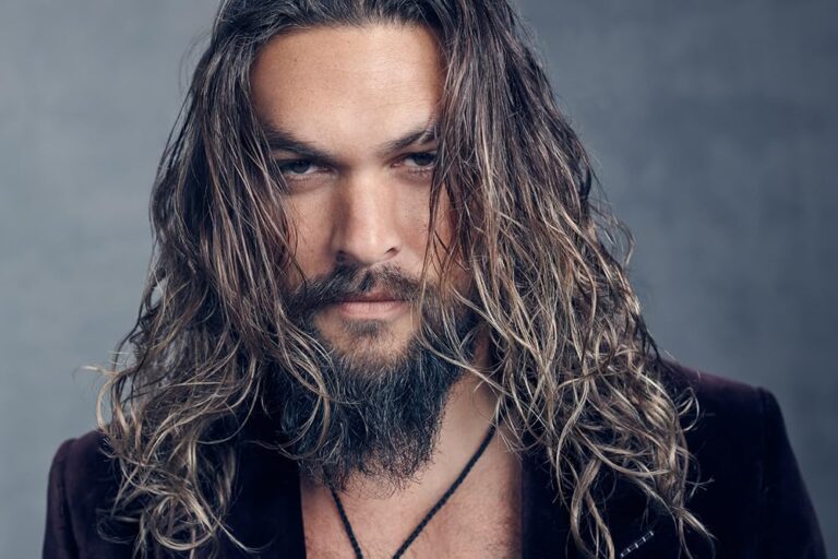 Jason Momoa ya tiene el guion de ‘Supergirl: La mujer del mañana’