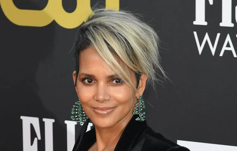 Halle Berry empaca “toda” su ropa para donarla a los necesitados por los incendios en Los Ángeles