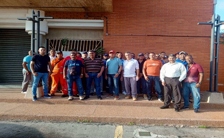 Trabajadores petroleros esperan que contratista Inverazulca cumpla con el 100% de los pagos atrasados