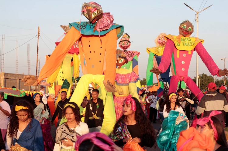 Con una gran caravana Los Taques dará el grito de los carnavales turísticos y culturales 2025